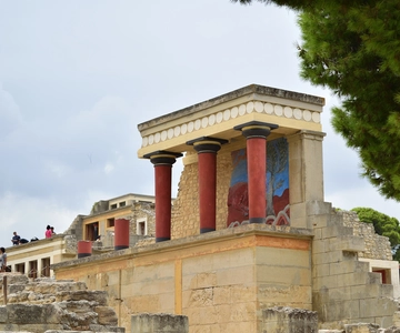 From Chania: Knossos Palace and Heraklion Full-Day Tour