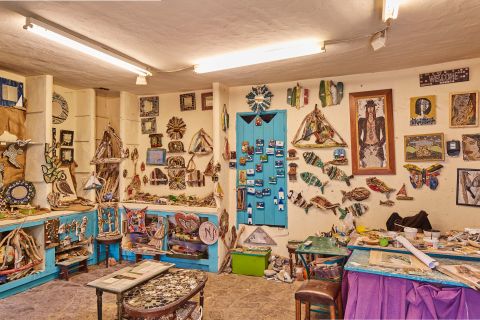 Creta: laboratorio di mosaici presso il villaggio cretese di Arolithos