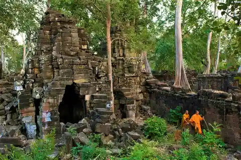Viagem de 1 dia ao Templo de Banteay Chhmar e à Quinta da Seda a partir de Siem Reap