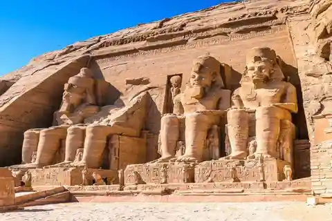 Hurghada: 10-tägige Ägypten-Tour, Nilkreuzfahrt, Ballonfahrt, Flüge