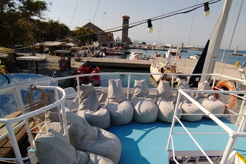 rhodos: pleziercruises aan de oostkust met lunch en drankjes.Rhodos zeecruises: Oostkustcruise met lunch en drankjes