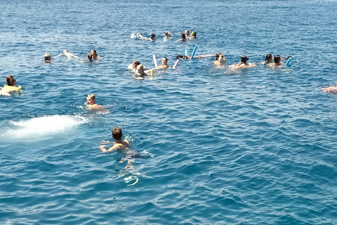 rhodos: pleziercruises aan de oostkust met lunch en drankjes.Rhodos zeecruises: Oostkustcruise met lunch en drankjes