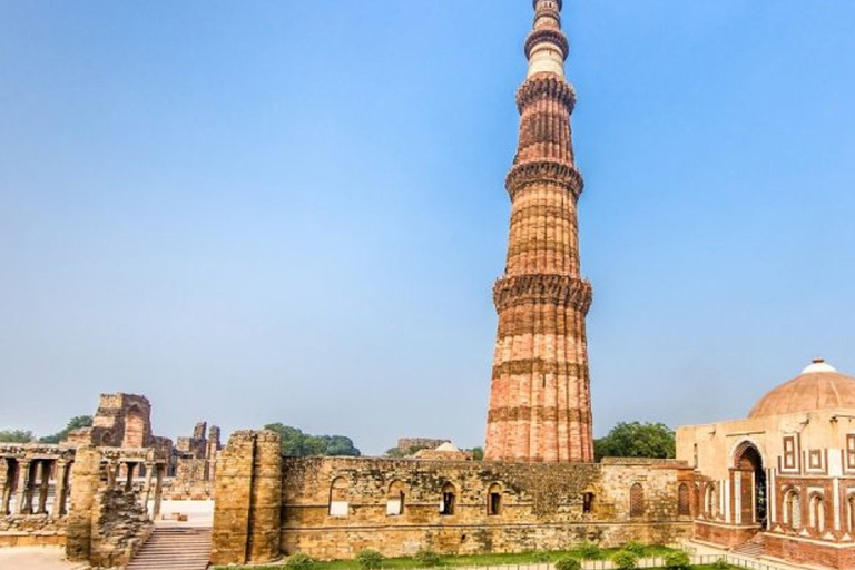 Delhi: Old and New Delhi City Private Guided Day TripCar, Driver, Guide, Entrance Tickets