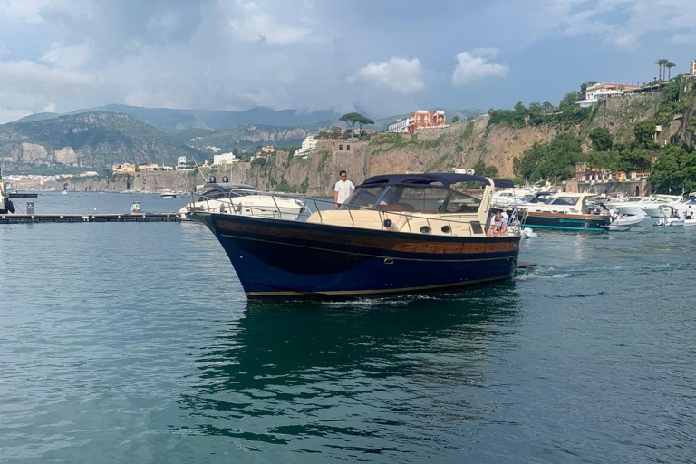 Excursión privada a Positano y Amalfi en barco desde SorrentoExcursión privada a Amalfi en barco desde Sorrento