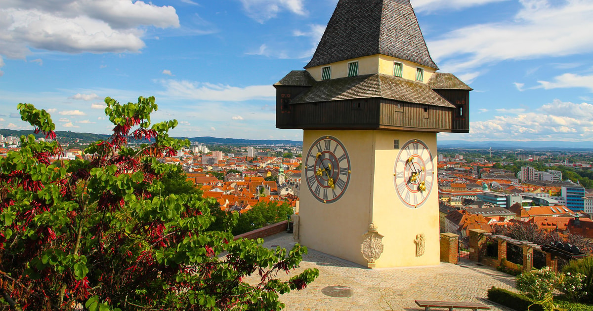 Graz: Wandeltocht met WOII thema en optie Graz Museum | GetYourGuide