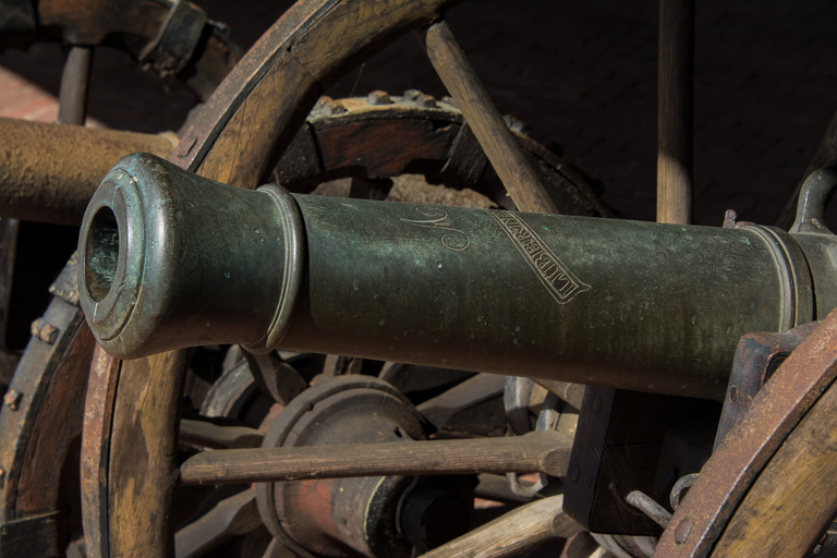 Visita al casco antiguo de Graz con temática de la II Guerra Mundial y el Museo de Graz3 horas: Lugares de la II Guerra Mundial, Casco Antiguo y Visita al Museo de Graz