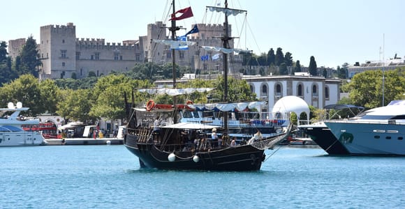 Rhodes:1-hour Sightseeing Day Cruise on an 18th-Century Boat