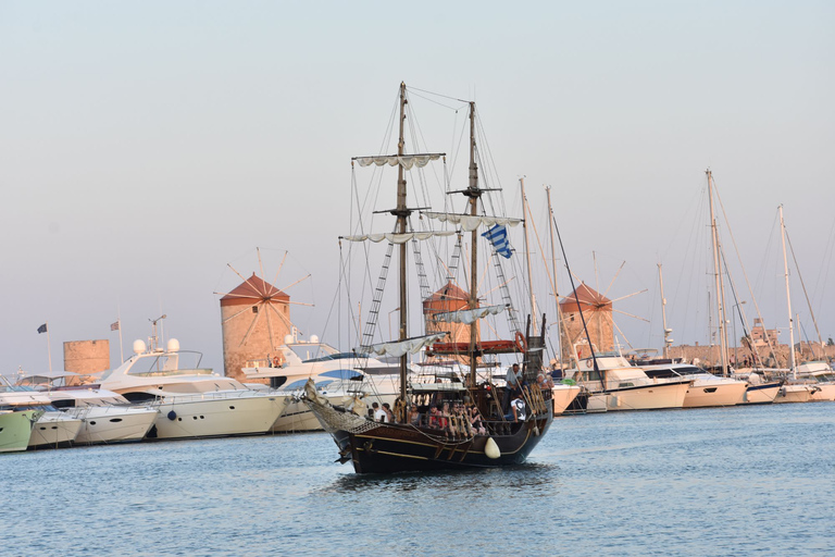 Rodos: 1-godzinny rejs o zachodzie słońca 18-wiecznym statkiemRodos: godzinny rejs o zachodzie słońca 18-wiecznym statkiem