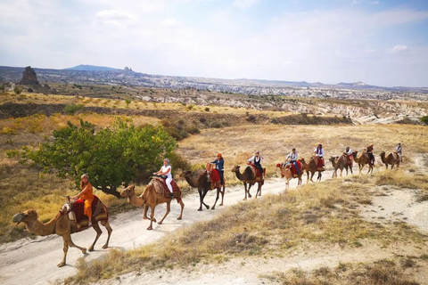 Passeio de camelo em CappadocıaPasseio de Camelo na Capadócia