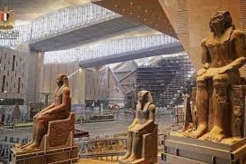 Puerto de El Sokhna: Visita a las Pirámides y al Gran Museo EgipcioDesde Puerto Sokhna: Pirámides de Guiza y Gran Museo Egipcio