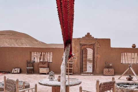 Von Marrakech aus: Abendessen in der Agafay Wüste all-inclusive