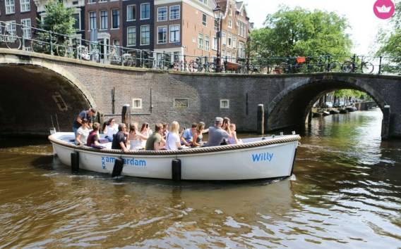 Amsterdam: BESTE Kanalboottour mit kostenlosen Getränken