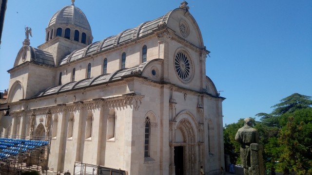 Visit The beauty of the Middle Ages-Šibenik in Lesina