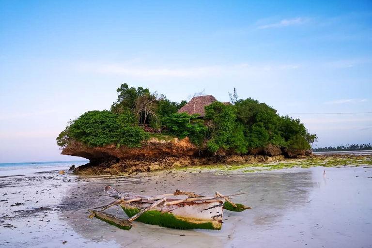 Isla de Mnemba, Isla de Pongwe, Excursión a la Selva de Jozani, La Roca