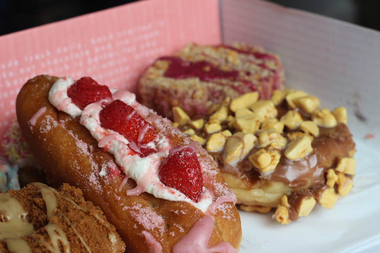 Edimburgo: Excursão à Royal Mile com degustação de donutsEdimburgo: Royal Mile Donut Tour com degustação de donuts