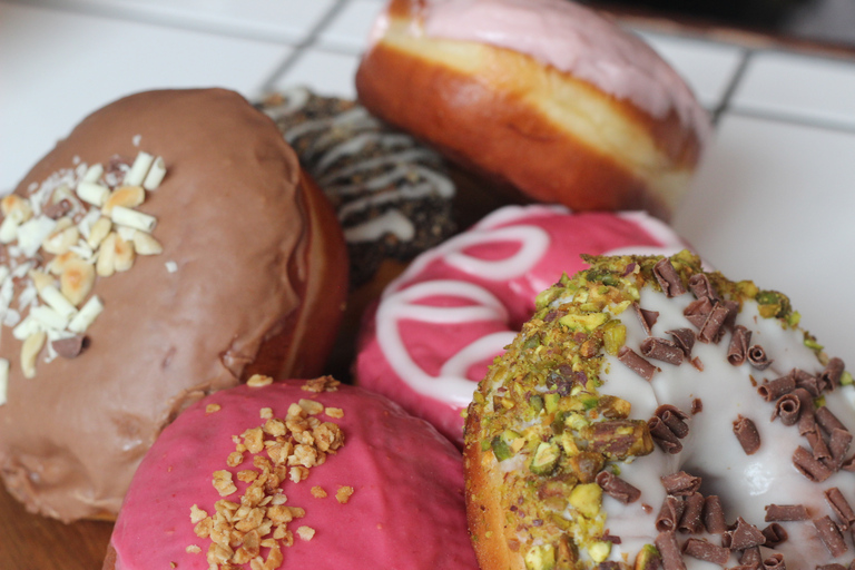 Edimburgo: Excursão à Royal Mile com degustação de donutsEdimburgo: Royal Mile Donut Tour com degustação de donuts