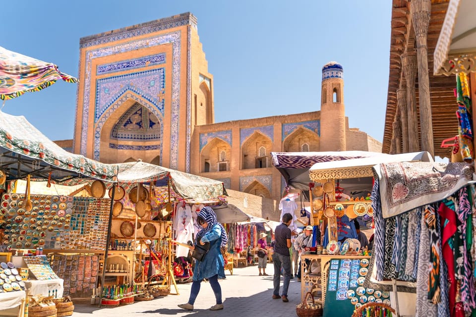 Uzbekistan Uncovered: A New Zealander's Handbook for an Unforgettable Trip - Exploring Uzbekistan's Markets