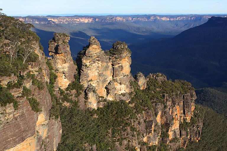 Blue Mountains: Private Tour with Wildlife and River Cruise