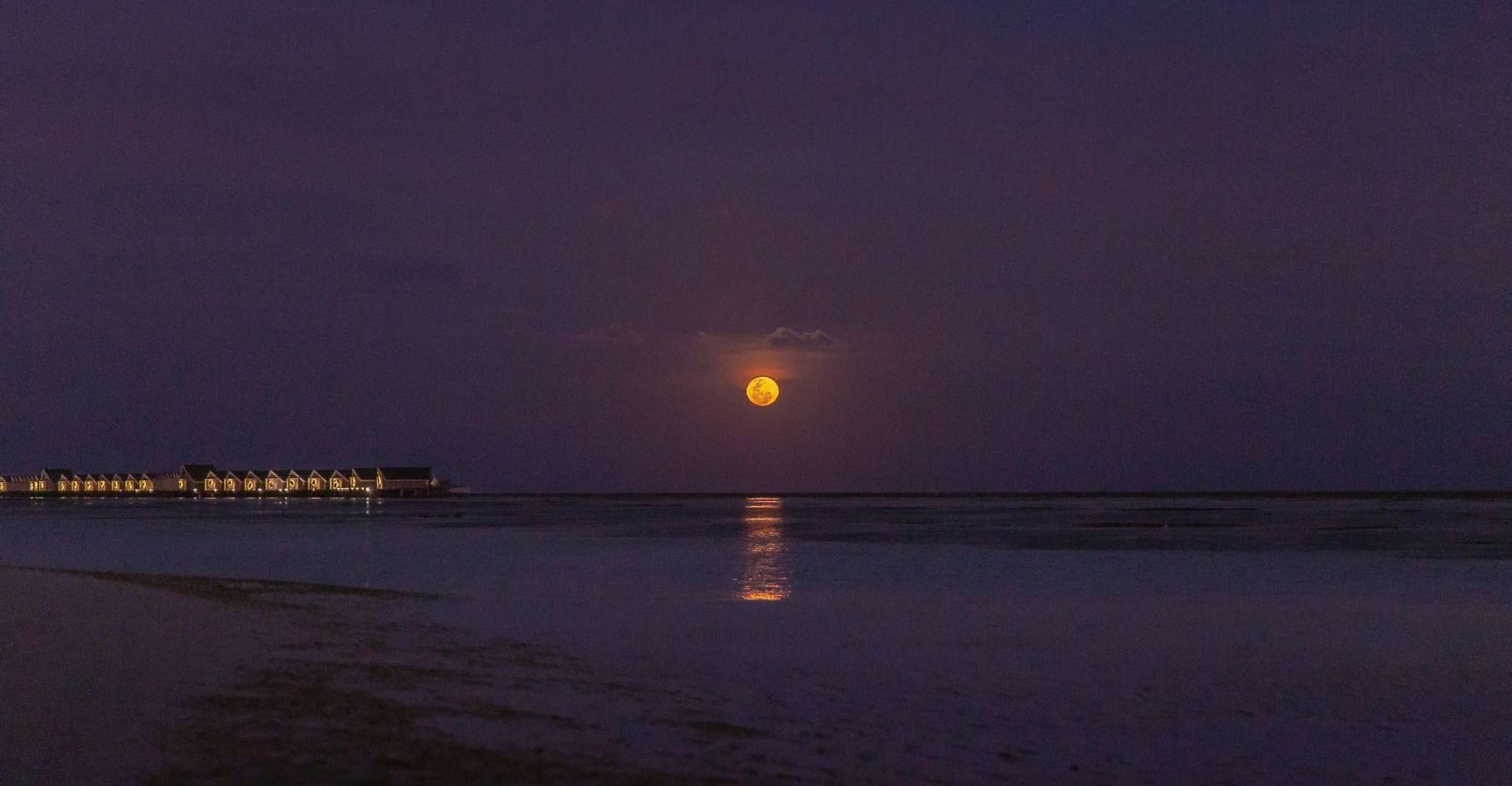 Sotogrande, Full Moon on the Sea 2 Hours - Housity