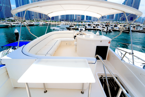 Dubai: Private Luxury Cruise on a Stylish 50ft Yacht 7-Hour Private Atlantis & Burj Al Arab & JBR Cruise