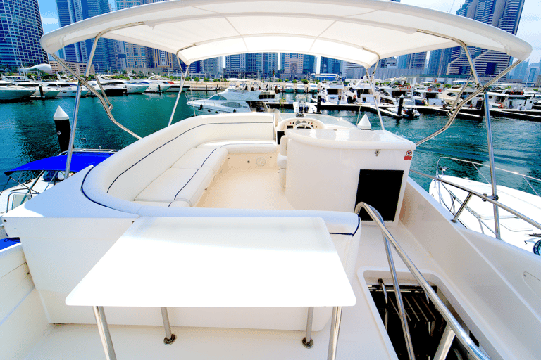 Dubai: Private Luxury Cruise on a Stylish 50ft Yacht 7-Hour Private Atlantis & Burj Al Arab & JBR Cruise