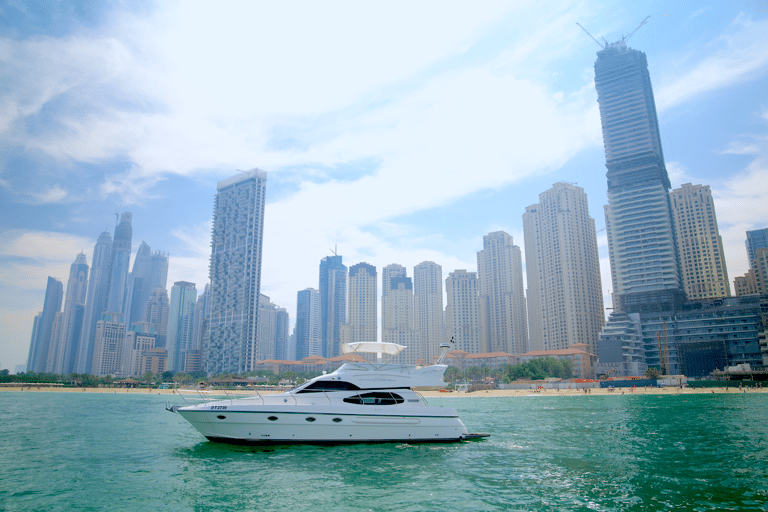 Dubai: Private Luxury Cruise on a Stylish 50ft Yacht 7-Hour Private Atlantis & Burj Al Arab & JBR Cruise