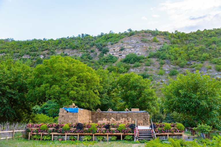 Desde Chisinau::Antiguos Monasterios de Orhei y Curchi más almuerzoDesde Chisinau::Antiguos monasterios rupestres de Orhei y Curchi