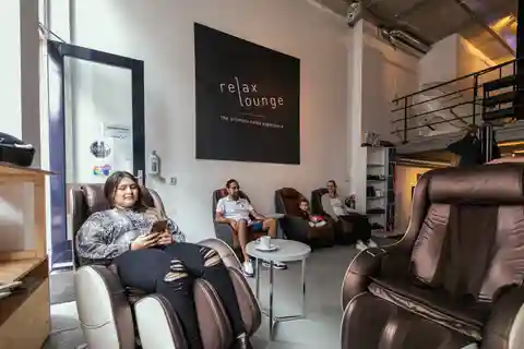 Amsterdã: cadeira de massagem relaxante