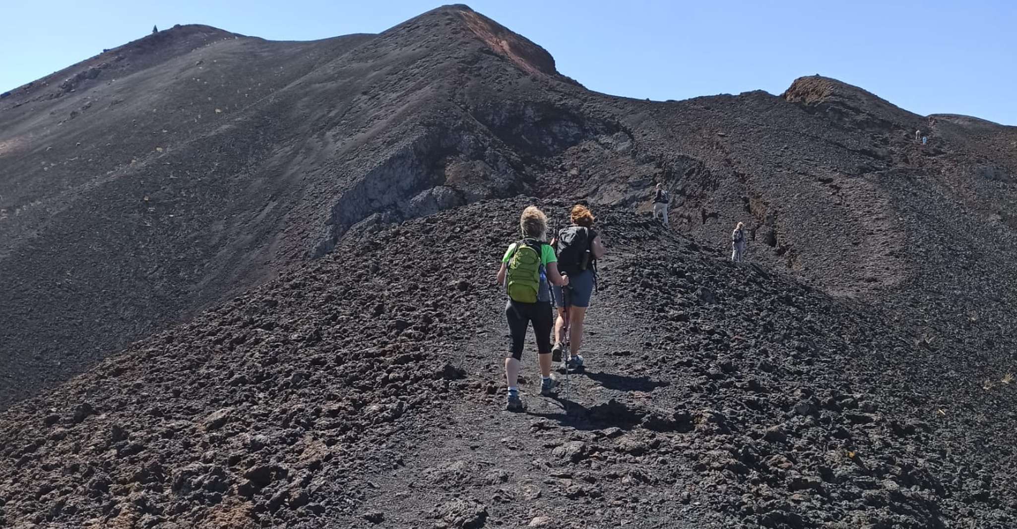 La Palma, Guided trekking tour to volcanoes south - Housity