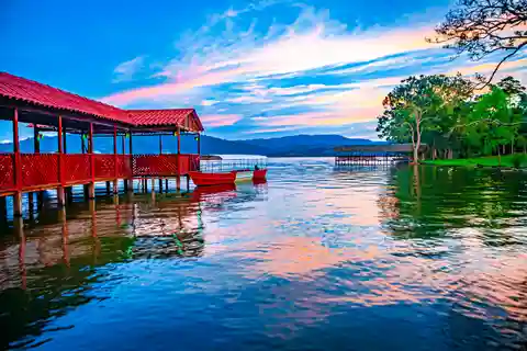 Da Tarapoto: tour di un'intera giornata alla Laguna Blu con pranzo