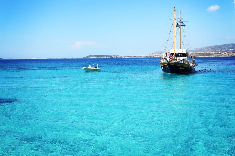 Naxos: Rina Cave & Koufonisia Full-Day Cruise with BBQ