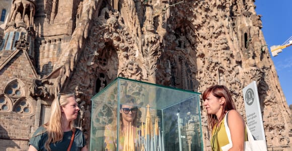 Barcelona: Complete Gaudí Tour, Sagrada Familia & Park Güell