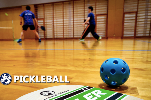 Pickleball in Osaka with locals players! Pickleball: Abeno Sports Center (Osaka)