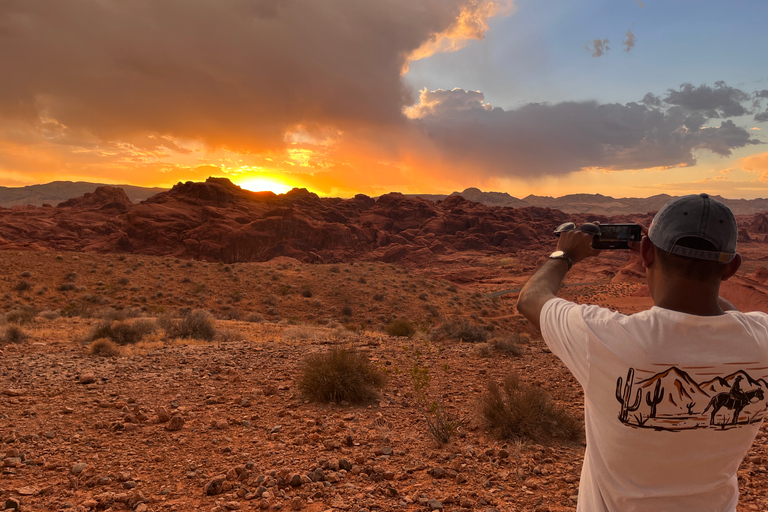 Las Vegas : Visite de la vallée de feu au coucher du soleil avec transferts à l'hôtel