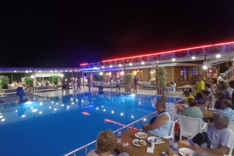 Ab Alanya: Nachtsafari mit Abendessen und Bootstour