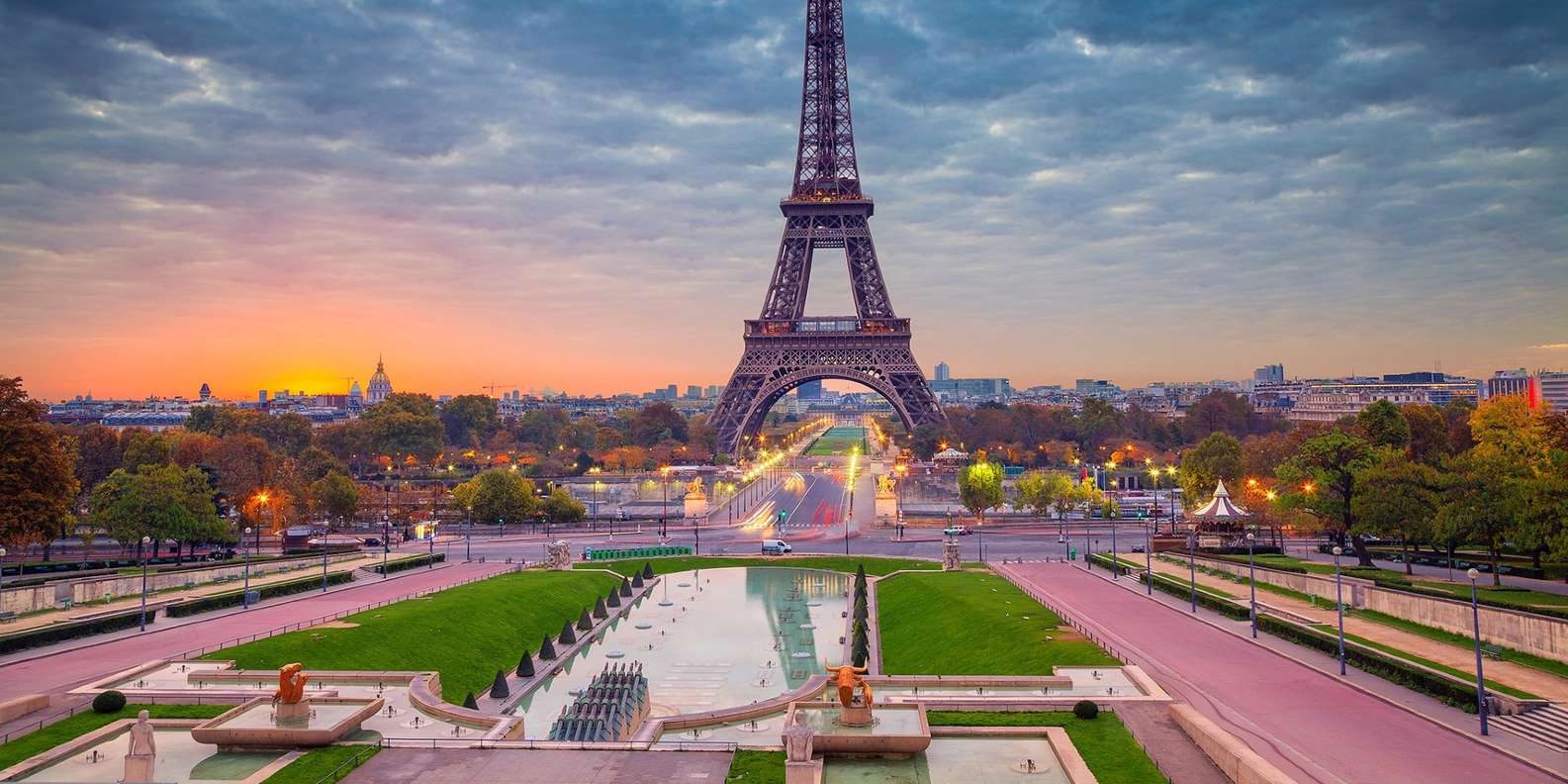 Sfondo del desktop della torre eiffel