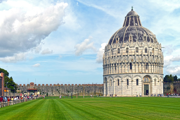 Pisa: excursão de 1,5 horas para pequenos grupos pela torre inclinada com ingressos