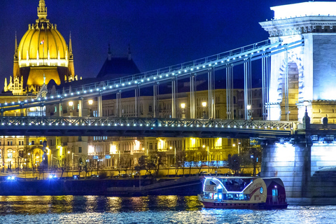 Budapest: Skyline Sightseeing Cruise with Parliament View 1-Hour Nighttime Cruise