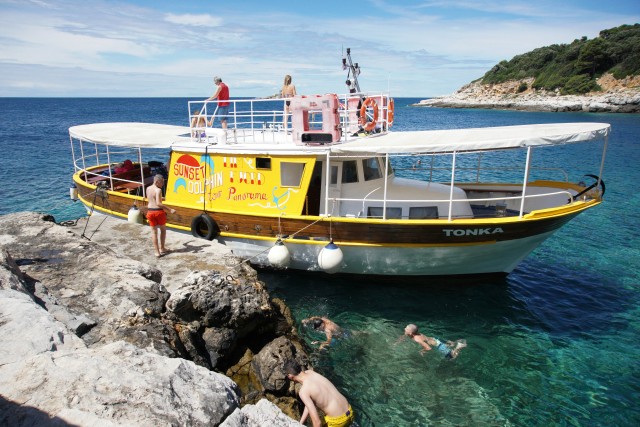 Visit Rovinj Islands Boat Tour with Swimming in Rovinj