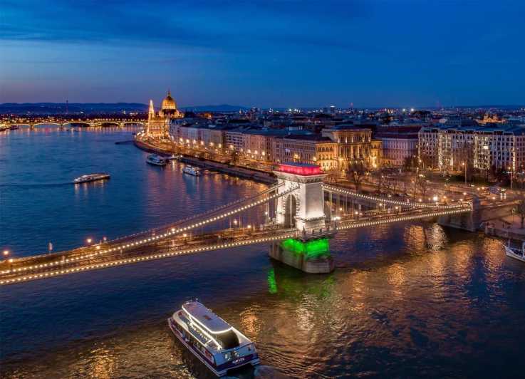 budapest sightseeing cruise with pizza and unlimited beer