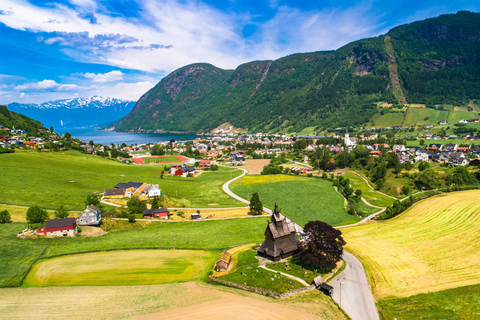 Voss: Guidad fjord- och glaciärtur till FjærlandVoss: Guidad Fjord &amp; Glaciär-tur till Fjærland