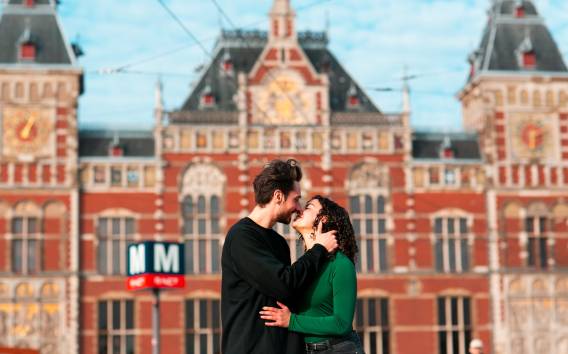 Amsterdam: Professionelles Fotoshooting an der Centraal Station