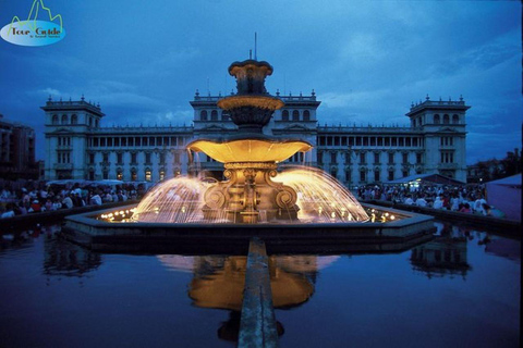 Guatemala City: Guided Walking Tour with Public Bus Ride