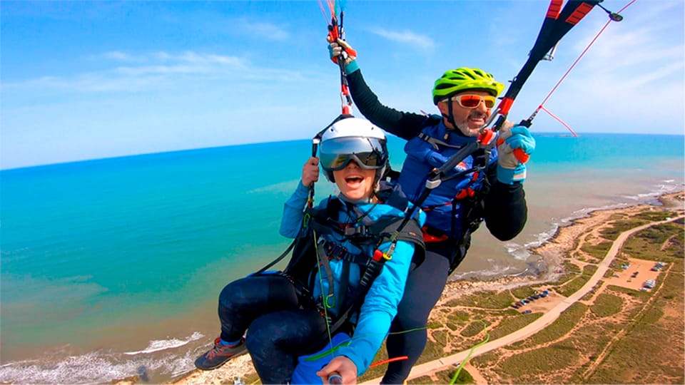 Alicante: Santa Pola, Benidorm Tandem-Paragliding-Erlebnis