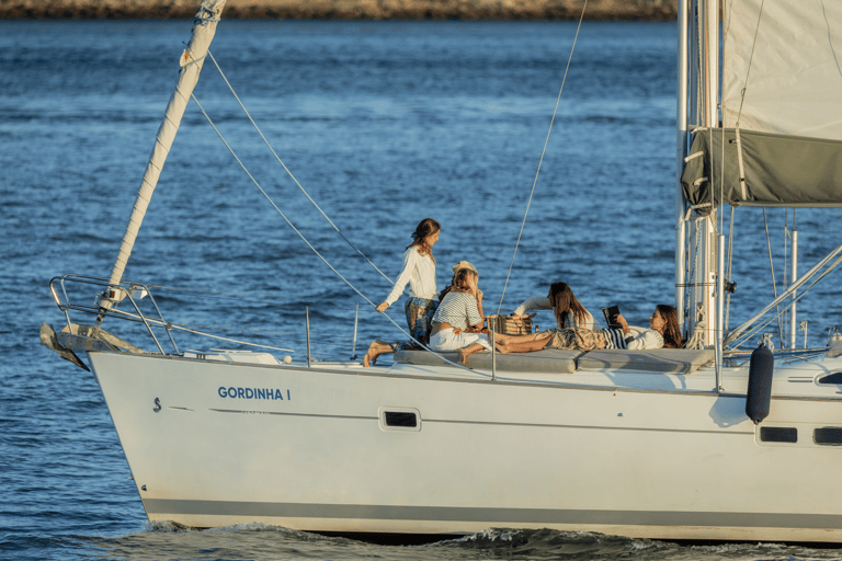 Lisbonne : Excursion en bateau - le voilier le plus confortableVisite privée