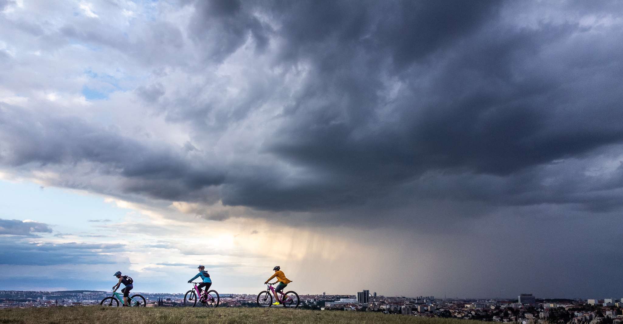 Praga su E-Bike, Explore Greater Downtown Parks & Epic Views - Hizvo