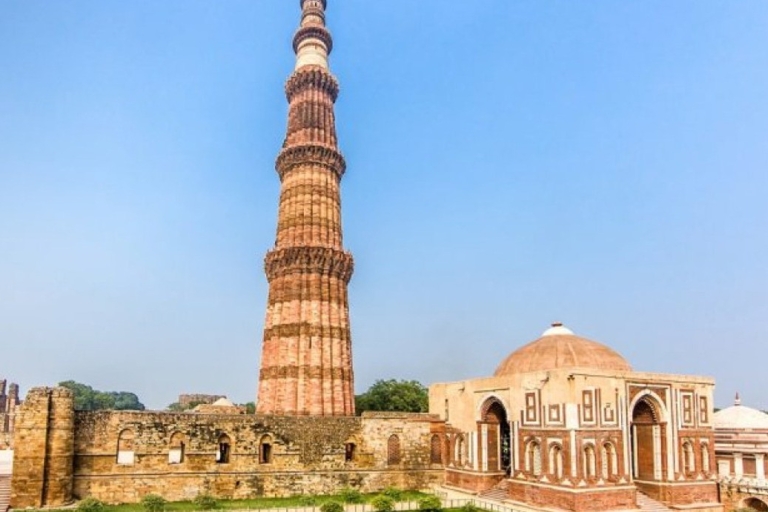 1 Tag Delhi und 1 Tag Agra Tour mit dem Auto - 1N2DAuto + Fahrer + Reiseführer + Tickets + 4-Sterne-Hotel