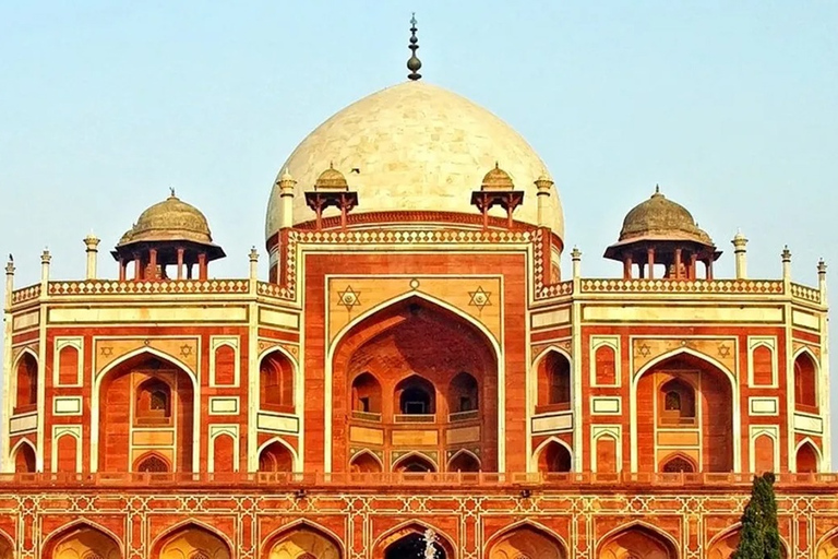 1 Tag Delhi und 1 Tag Agra Tour mit dem Auto - 1N2DAuto + Fahrer + Reiseführer + Tickets + 4-Sterne-Hotel