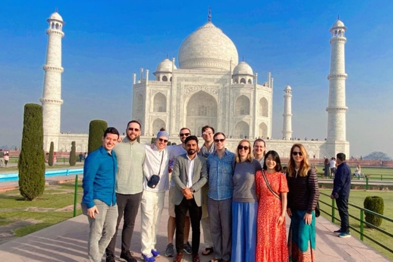 Au départ de Delhi : visite du Taj Mahal avec nuitée et hôtels en optionVoiture + chauffeur + guide + billets + hôtel 5 étoiles