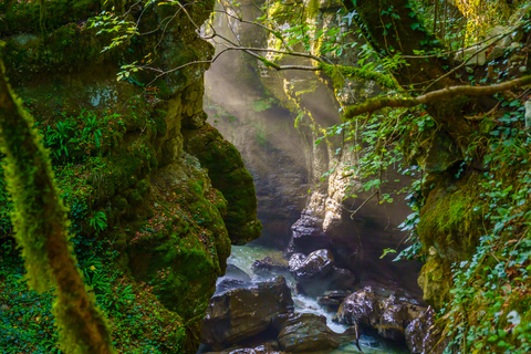 Von Tiflis aus: Canyons und Höhlen von Kutaisi Ganztagestour